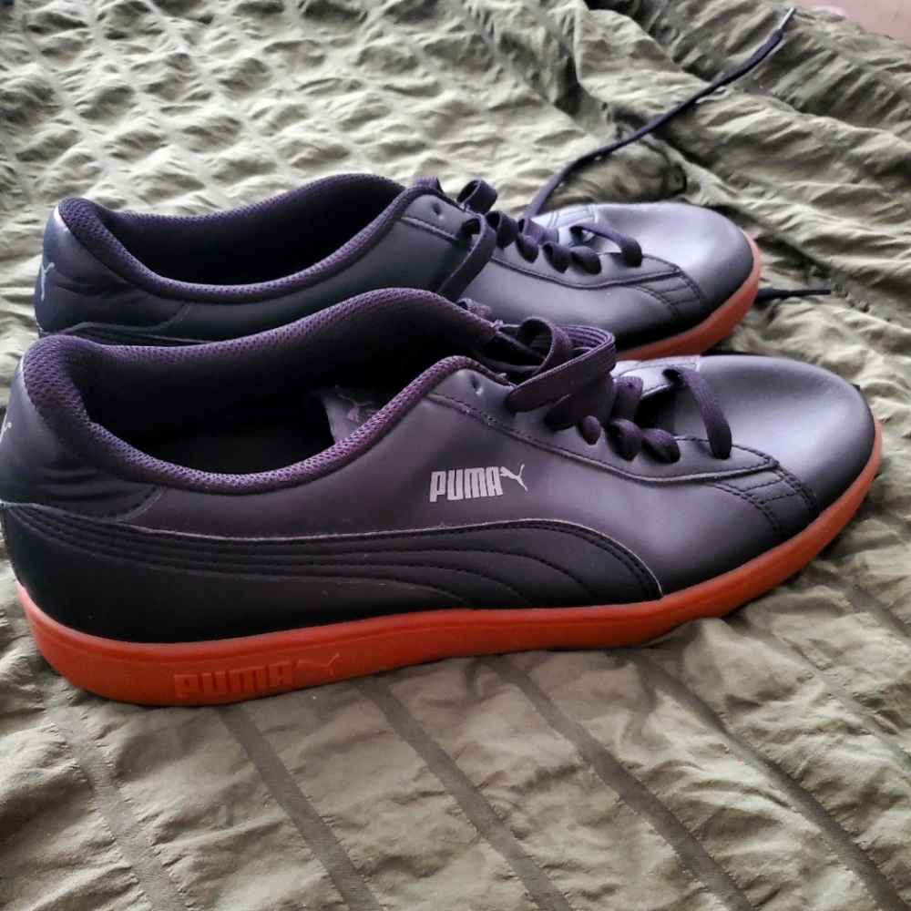 🖤MEN'S SIZE 11 PUMA SHOES🖤